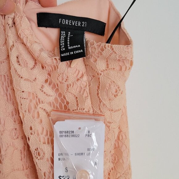 NEW Forever 21 Blush Pink Floral Lace Sleeveless Keyhole Back Dress Size Small - Picture 12 of 17